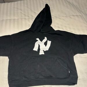 AKIMBO ny hoodie